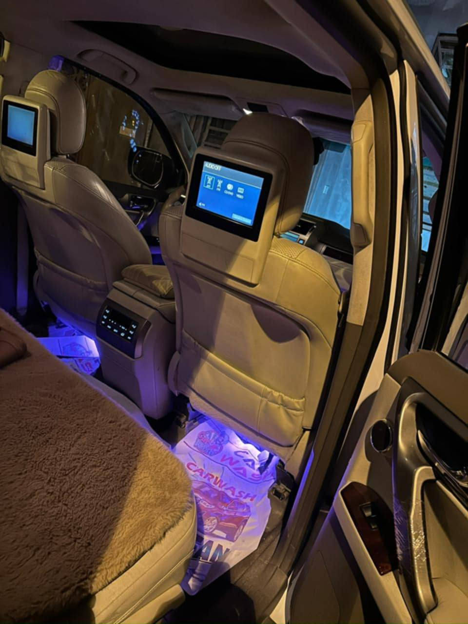 السلام عليكم ورحمة الله وبركاته
لكزر برادوا 2010 رقم دولي تريد تحويل تريد وكالة دواخل نظيفة مكينة وكير جدد السيارة كفالة بأستثناء باب الصدر وبارد بالبنيد مكانها الديوانية الحمزة السعر 280 وبيها مجال ***********
