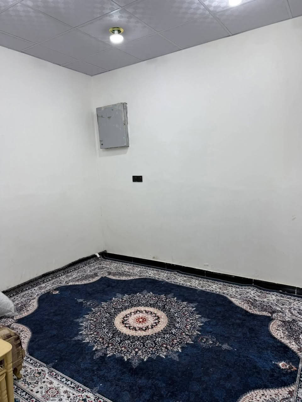 بيت زراعي مساحة 160 متر  طابقين زراعي بشارع السفينة بشارع ميثم التمار الواجه 10 امتار غرفتين جوا وصالة ومطبخ واستقبال 7 في 4ومطبخ وصحيات داخلية وخارجيه الطابق الثاني مشتمل كامل غرفه وصاله ومطبخ وصحيات واكو 75 في السطح ترهم شقه او طابق ثاني بناء البيت حديث كونكريت وطابوك ينباع هوا وأثاث المطبخ فقط  السعر 145
لتواصل ***********
