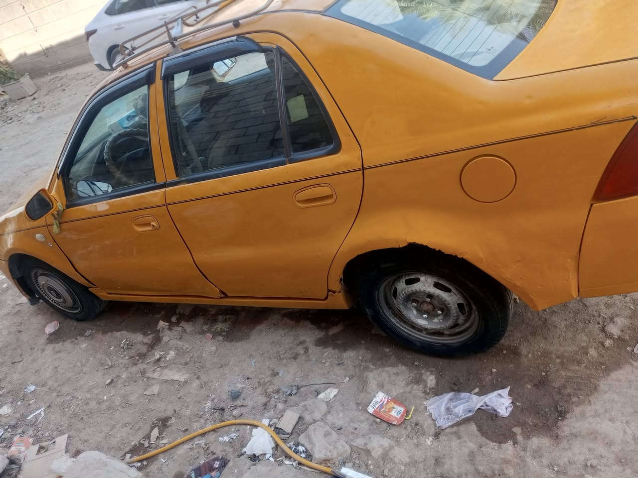السلام عليكم للبيع سياره جاهزه كير مكينه حداديه سنويه جديده مصفره هيه وغرامات راعيه موجود مكان الدوانيه السعر ب20وبيه مجال قليل لشراي ***********
