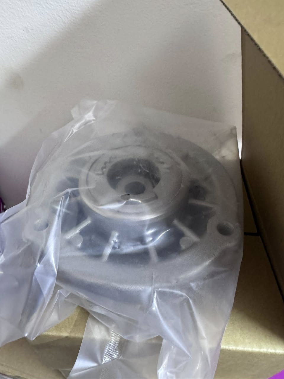 السلام عليكم 
تتوفر حدادية امامي خلفي 
اذاين وفلاتر ودبلات بكافة الانواع والموديلات
G20/G05/G06/G70/G30/G60
للاستفسار 
***********
