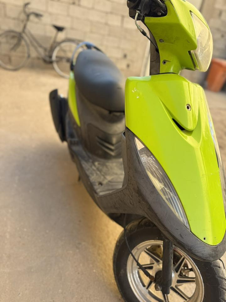 السلام عليكم ماكس عدله ياباني للبيع دراجه رمبه كفاله عامه كهربائيات كله شغاله دراجه بوشه 49 بلاديه بيه شلعه ومعدل تخبل كفراته الاصليه مختمه دراجه ختم واحد ويه المكينه بريكات امامي وخلفي شغالات دراجه ملاح ونضافه تخبل مكينه خرسه ماتنسمع مابيه لا نضوح ولا تنقيص ولا تبخير بيه ويل نجمه الاصلي وتخم تايرات جدد وبيه كزوز FM الاصلي يعني دواجه كله كامله مابيه اي نقص شغاله بكل وقت نص نكره وتخبل نعومته العنوان البصرة التنومه والسعر خاص وانا بخدمت الشراي رقم الهاتف للتواصل ***********
