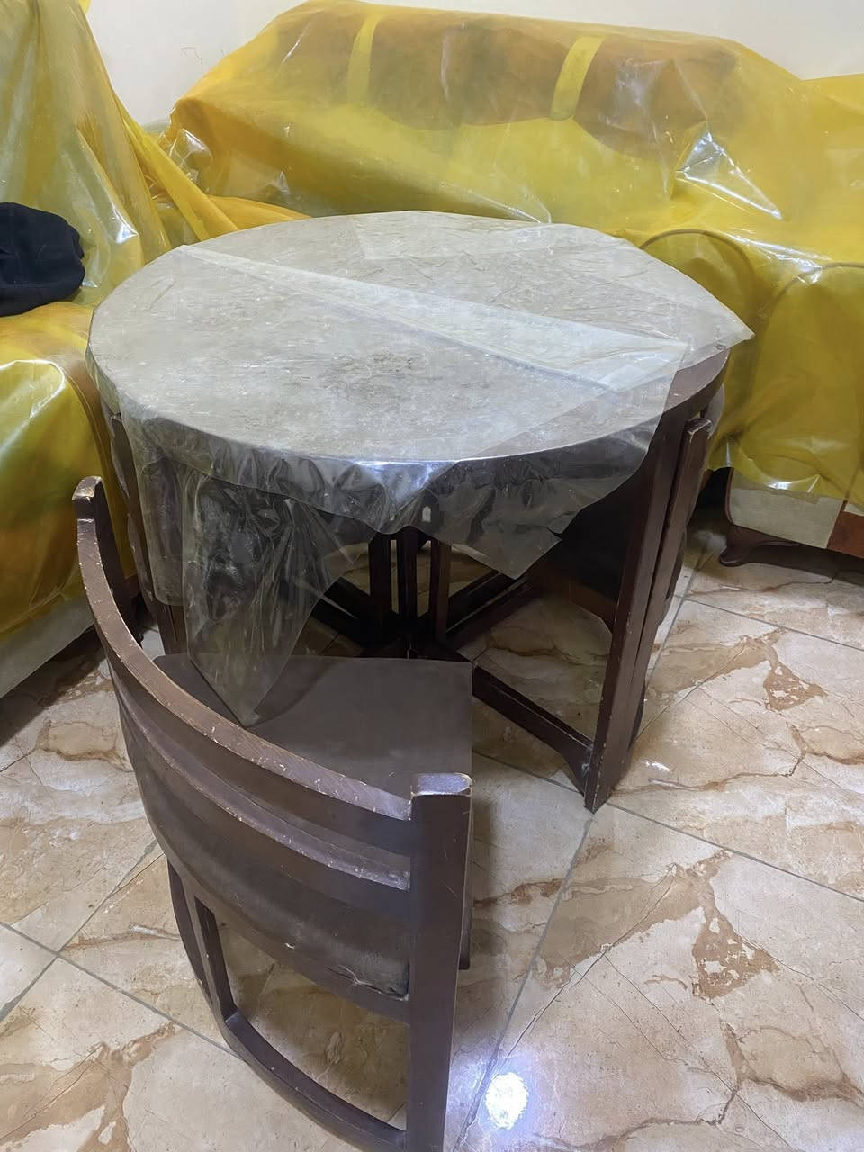 السلام عليكم ميز بلازما اربع قطع نظيف ٩٥ ٪؜  وميز طعام الكراسي يرادلهن ادامة واحد بس رايدهن قفل ب ١٠٠ الف


**إذا كنت صاحب هذا الإعلان وتريد حذفه لأي سبب، رجاءا أرسل رسالة إلى الدعم الفني**