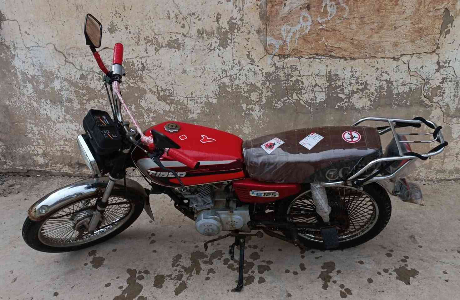 ماطور تايجر للبيع الموتور كامل متكامل ما ابي صوت بالمحرك وايرمنيه شغاله سعر المطار 275 وبيها مجال والبيع مستعجل ونتصل على هذا الرقم والعنوان موصل حي الكرامه ***********
