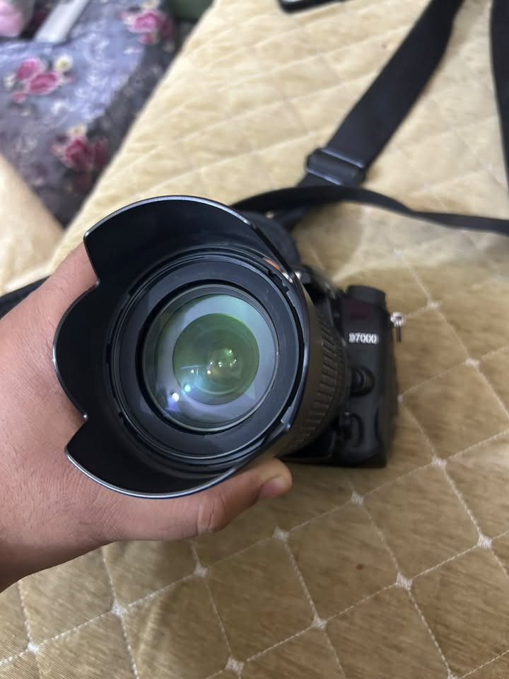 السلام عليكم
كامره نيكون d700للبيع
ملحقات
بطاريه عدد2
شاحنه 
جنطهً
***********

