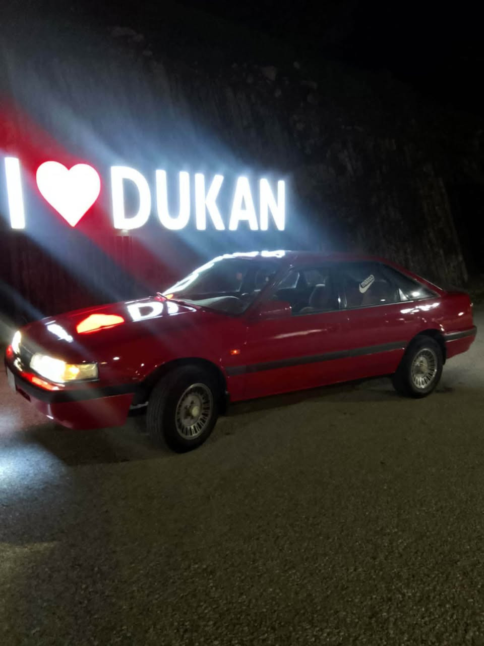 مازدا بوفروشتن 
موديلي١٩٩٠
مه كينه ١٢ به خه گيرو مه كينه ي به شه رت ماشه لله زور به كيشه ئارم پلاستيك سليمانيه ئارمو ئه وه لياتي به شه رت تازه بوياخ كراوه ته وه زور خاوينه ده عمي نيه خايسي نيه كاره بايتي كامل به شه رت بو نوقساني مه گه ري چوار ويلو تايه ي سفري له ژيرايه جوابي كومينتو چات ناده مه وه مشته ري ته له فون كه له خزمه تام ادمين❤️
***********
*********** دخان, السليمانية
