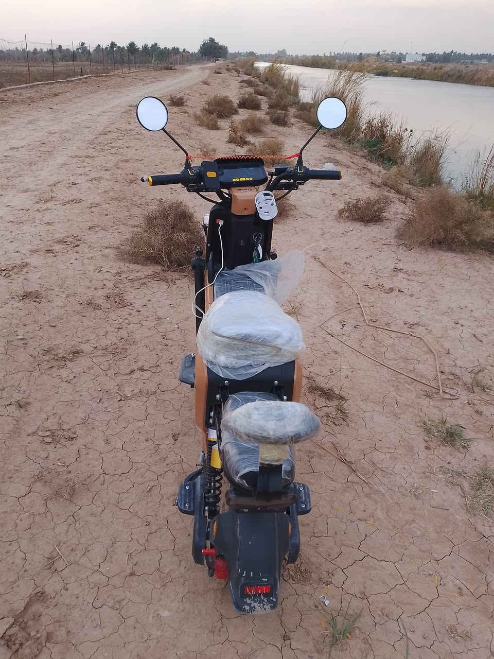 دراجة شحن البيع ار 9 او مراوس حسب قناعة مكان شهربان ***********
