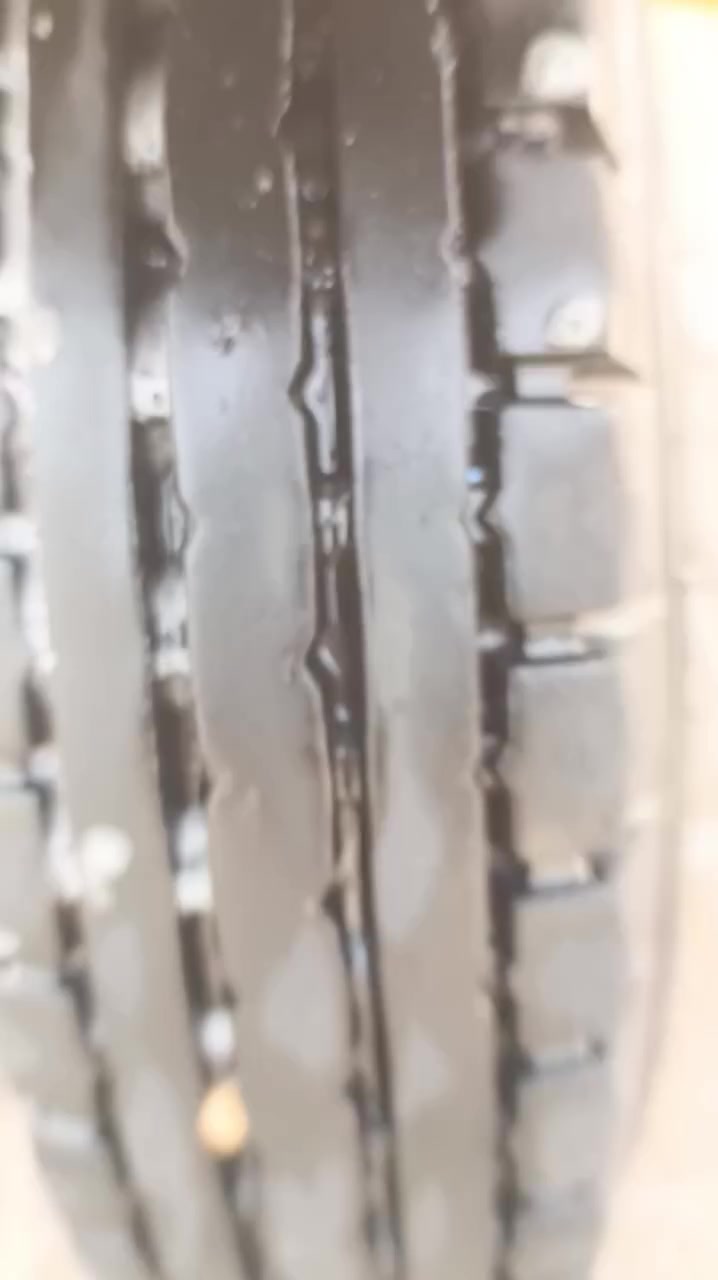 السلام عليكم توك توك موديل 21 تكتب خير من الله نظيفه بيها ضربه على البارد معمرارايدها 7:45 وبيها مجال حق الجيه الحاب يستفسر على الاتصال*********** مكاني بغداد
