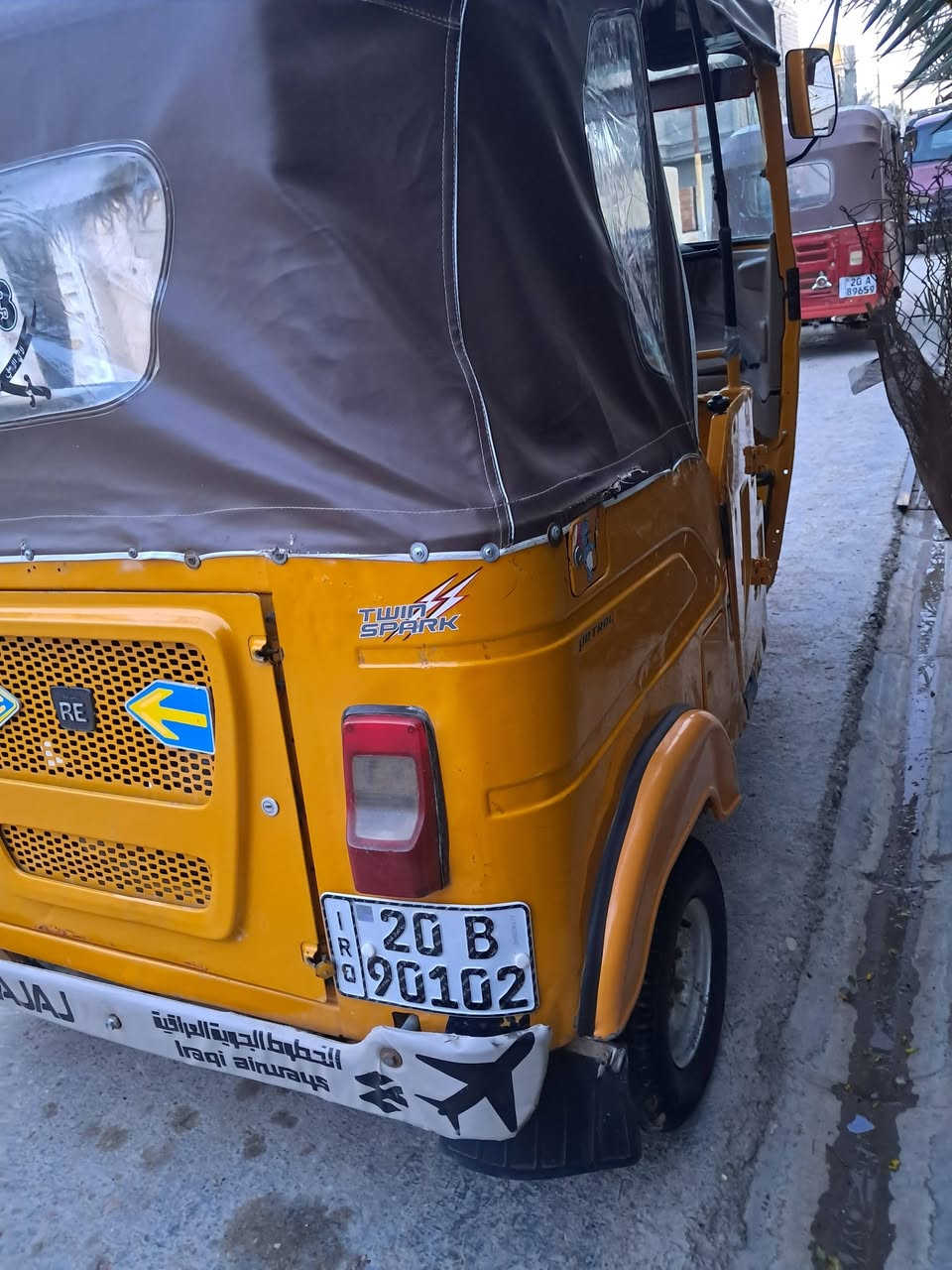 سلام عليكم ورحمه الله وبركاته تكتك موديل ٢٠٢٢ بدون صبغ محرك خير من الله تخم تاير اكسل جديد دواسات الاماميه اخياسات قليله السعر ٧ونص المكان ديالى بعقوبه المفرك الرقم ***********
