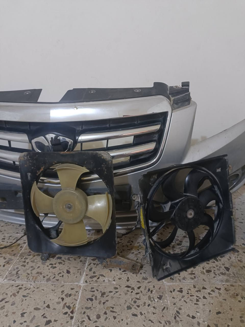 سلام عليكم عندي غراض مال سياره دايو لاستي كروز مكان بابل حله مركز المدينه


**إذا كنت صاحب هذا الإعلان وتريد حذفه لأي سبب، رجاءا أرسل رسالة إلى الدعم الفني**