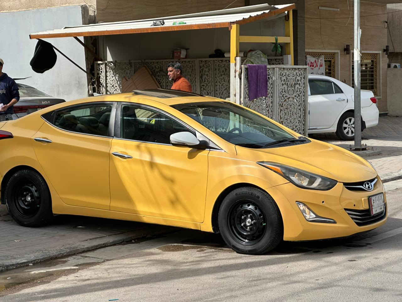 النترا 2016
فول للاخير ليمتد
فتحة
بصمه
كشنات جلد
تدفئة كشنات امامي وخلفي
شاشة كاميرا
لدات 
مدوشمه الكشنات
تخم تاير جديد
منضومه تبريد جديده
مكينه 1800 جديده
صور الحادث بالمنشور  السعر 118$ وبيها مجال قليل 
السياره حلوه ومرتبه عنواني بغداد الشعب 
***********
***********
