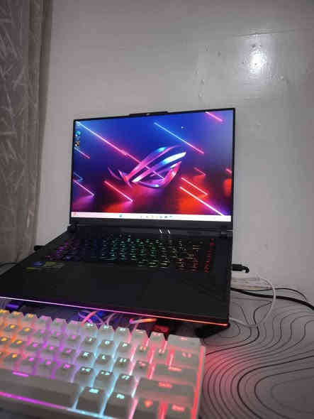 لاپتۆێکی زۆر ناوازە و خاوێن نزیکی دوومانگ ئیشی کردوە 
پاتری% 92.6
زەمانی یەک مانگی لە گەڵدایە 
asus rog strix g16CPU: 
Intel Core i7 13650HX 13TH GEN HX 14C/20T UPTO 
GPU: NVIDIA RTX 4070 8GB GDDR6 GRAPHIC 140W FULL-P
RAM: 16GB RAM DDR5 (جێگایەکی تری بەردەستە بۆ بەرز کردنەوەی ڕام
 Hard: 2TB+512 SSD NVMeDisplay: 16.1inch FullHD IPS 165HZAc Power Adapter: 280Watt 
نرخی 1,850,000
بۆ داواکردن پەیوەندی بکەن بەم ژمارانەوە 
گەیاندن بەردەستە 🚕
*********** /واتسئەپ 
*********** حلبجة

