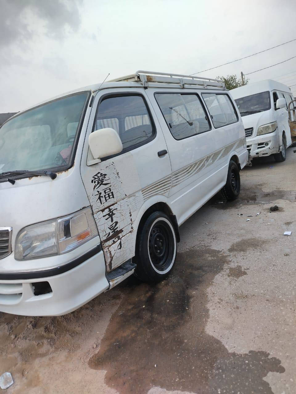 السلام عليكم سيارة جمبي موديل 2008 السيارة رقم نجف راعيهة بغداد السيارة شرط التحويل السيارة ابلادية واحلى من الصور شرط دوشمة عامة اصفاح موس لا صبغ لا ضربة السيارة الف دينار ما عوزهة  تخم تاير مكينة ونجي ستة اسلندر ديلكو جديدة كير مكينة اكسل كهربائيات كلهة شغالة ربع ما عوزهة وين ما يعجبك اطلع الفان  السيارة احلى من شرط عنوانه بغداد  مدينة الصدر السعر (٢٨) *********** رقم الشاصي بعدة البلاد مالها زلغ ما مزلوغ
