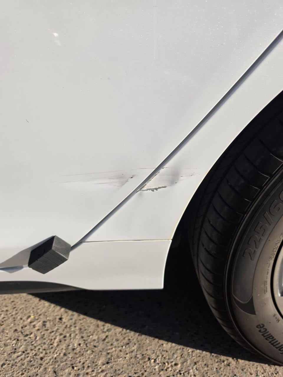 سلام عليكم عندي BYD دسترويل موديل 25 ماشيه 4000 تالاف الكلي بيه فقط هاي طخه موضحه بصوره والباقي كفاله بسمي سنويه معروفه مواصفاته سعر 20.150 بيه مجال حك جيه مكاني تقاطع درويش حي التراث رقمي *********** ابو سيف
