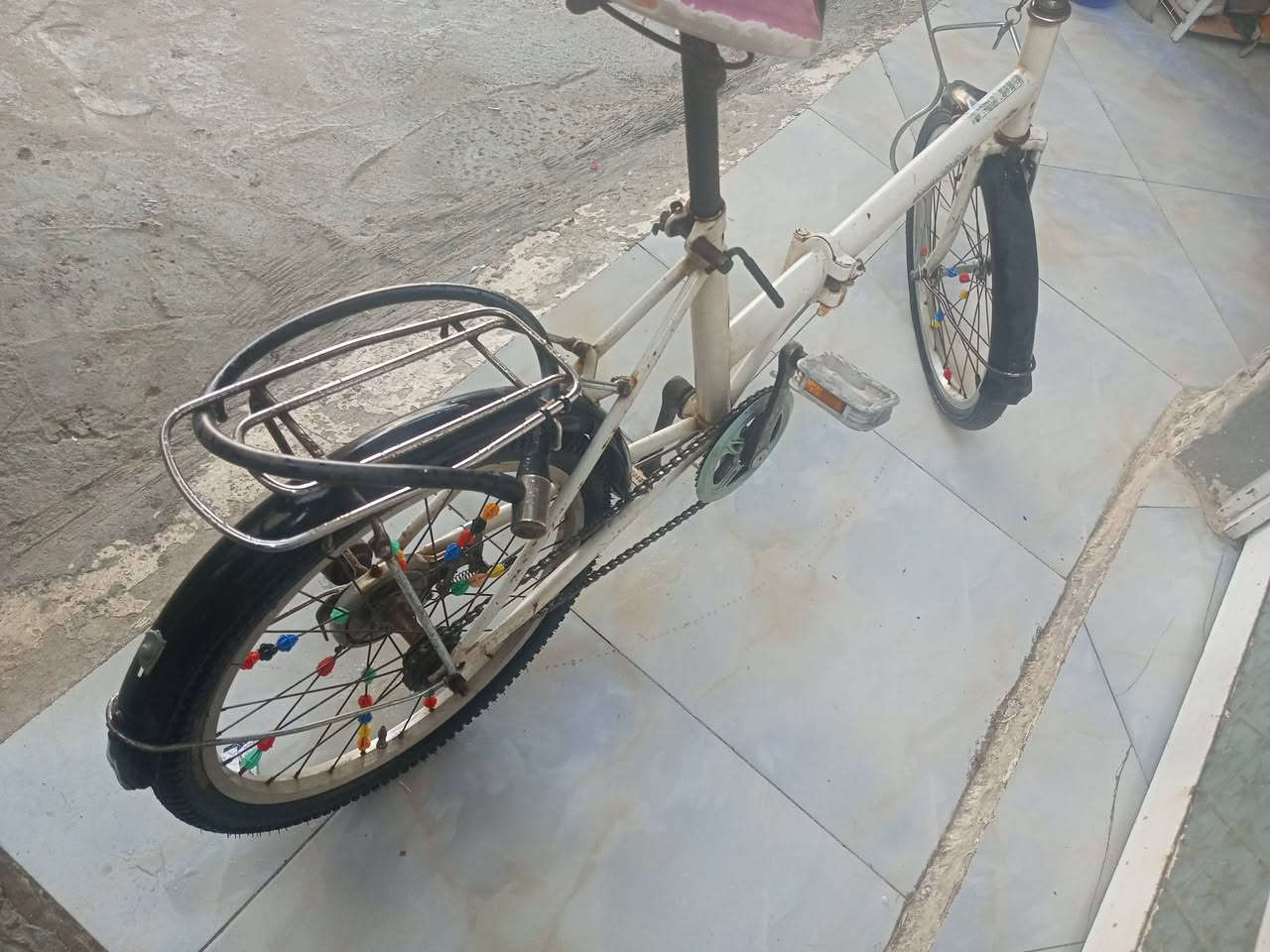 سلام عليكم بايسكل ياباني للبيع يطبك العنوان حله الشراي الاتصال ***********
