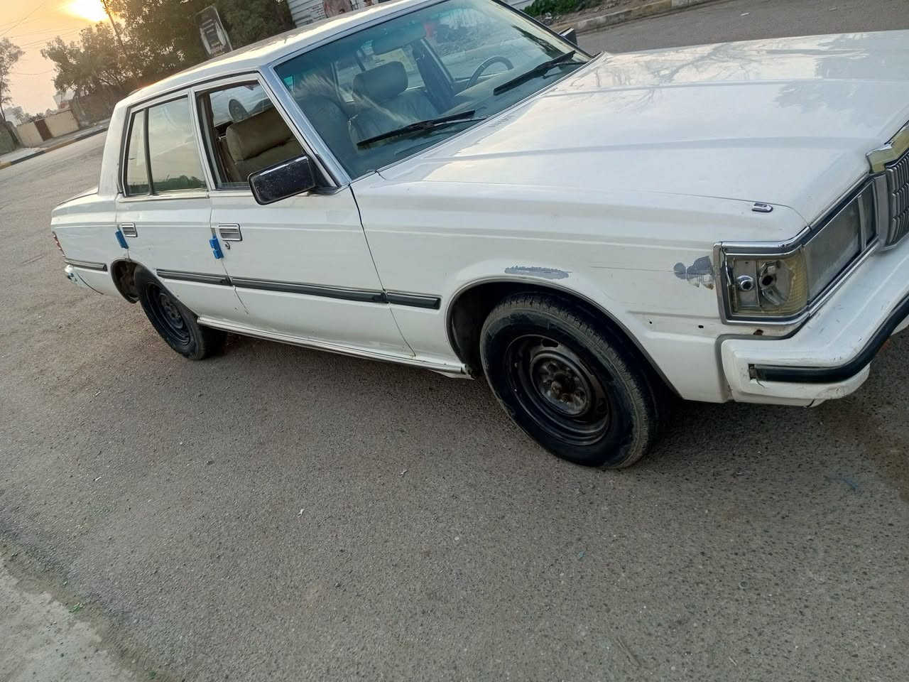 السلام عليكم سوبر 82 بسمي مكينه وكير ونجي مجول رقم بغداد سنويه لحد 2027 مصبوغه عام 
مكينه مال حاويه بيهه السعر 36 ورقه قفل قفل 
العنوان بغداد ***********
