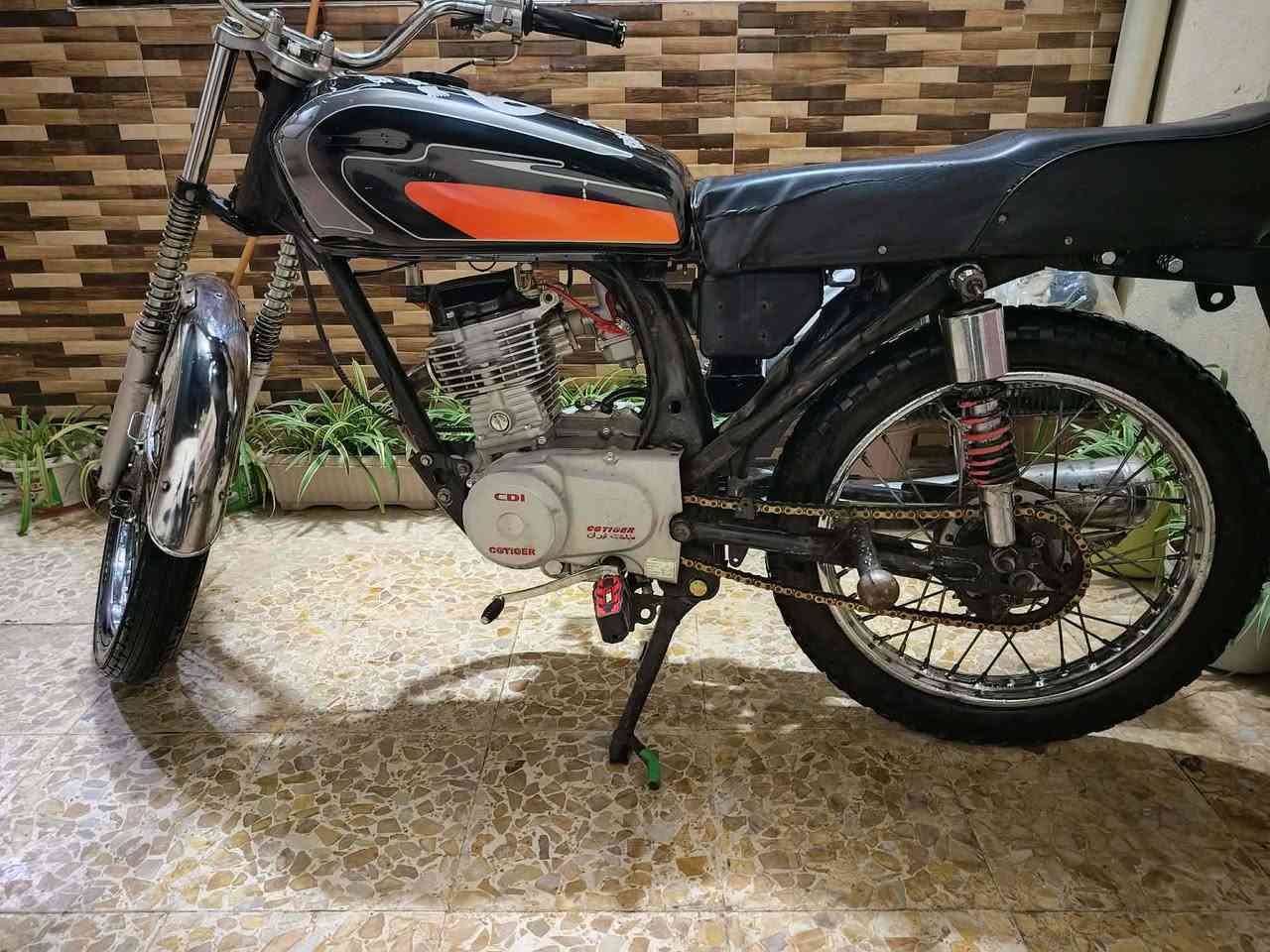 إسلام عليكم خوتي ماطور ساخت ايراني 
للبيع ماطور كلشي ما عيزو ومعدل و تحريكه فول كلجات جدد السعر 270 وبيه مجال المعلومات عل خاص


**إذا كنت صاحب هذا الإعلان وتريد حذفه لأي سبب، رجاءا أرسل رسالة إلى الدعم الفني**