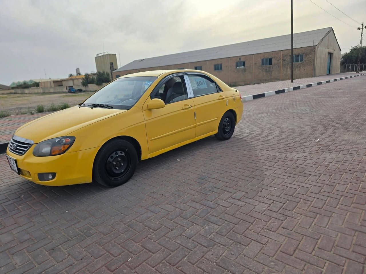 السلام عليكم سبكترا موديل ٨ سياره حلو و جديد سعرها ٧٢ بيه مجال مكان كربلاء سيف سعد رقم تليفوني ***********
