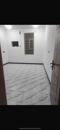 شقة للايجار حي اور الاولى قرب جامع اهل الكساء 150م تحتوي على غرفتين وص...