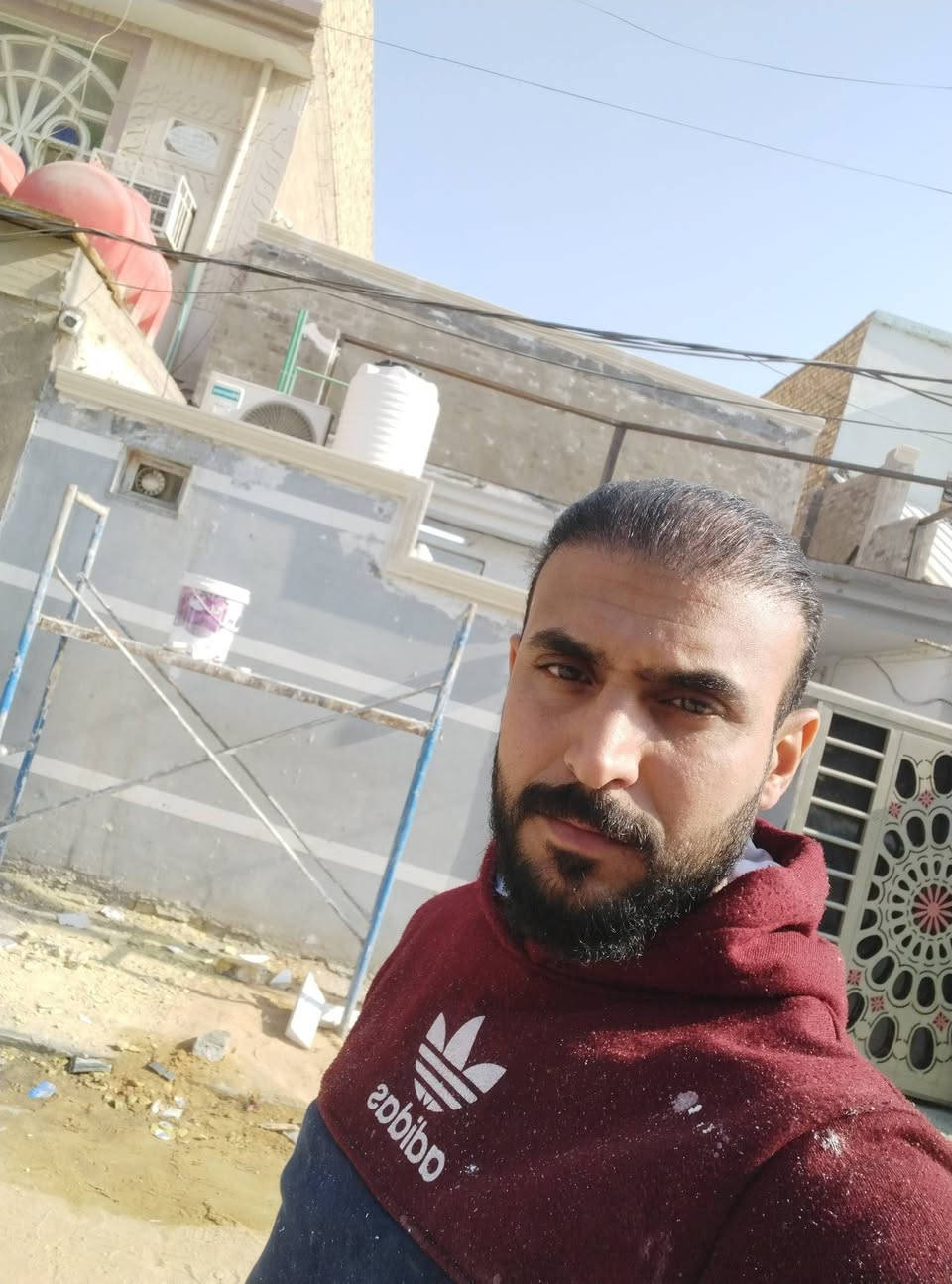 نشتغل جميع الصباغ والواجهات الفوم طلس جبس صبغ داخل وخارج***********وتساب
