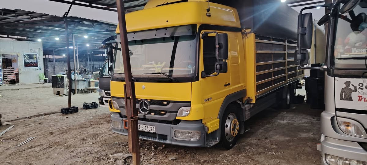 ***********   ***********
