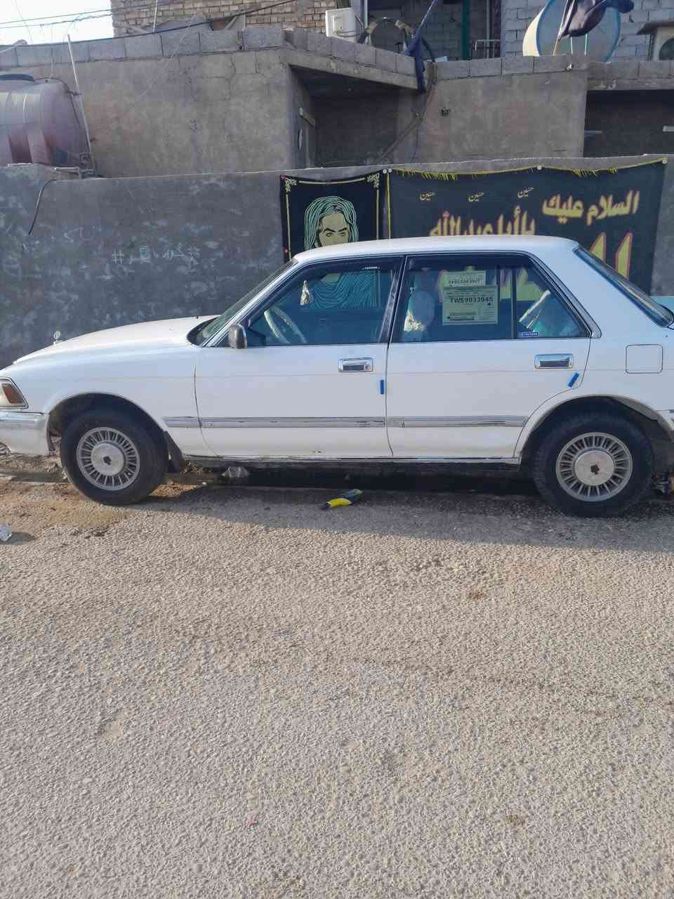 سلام عليكم  سوبر  سيدان ٩٠ بلاد كير عادي رقم بغداد  انكليزي  بأسمي سعر ٥٠ وبيها مجال مكاني  بغداد المعامل  رقم الهاتف :***********
