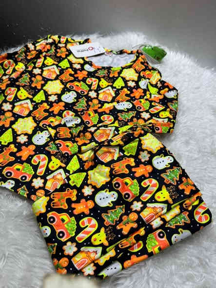 من رخصة الادمن المحترمً
السلامًً عليكم بنات عرض خاص تراكسود عمر ١-٧ سنوات ماركة بات باتً الاوربي جديد شتائي قطني مبطن 
السعر ٥٠٠٠ وتوصيل داخل الحي العسكري ٢٠٠٠
توصيل باقي مناطق المحافظة ٣٠٠٠
والياخذ ٣ قطع واكثر يكون التوصيل مجاني العرض لفتره محدوده 
للحجز مراسلة الصفحه او الاتصال ***********
