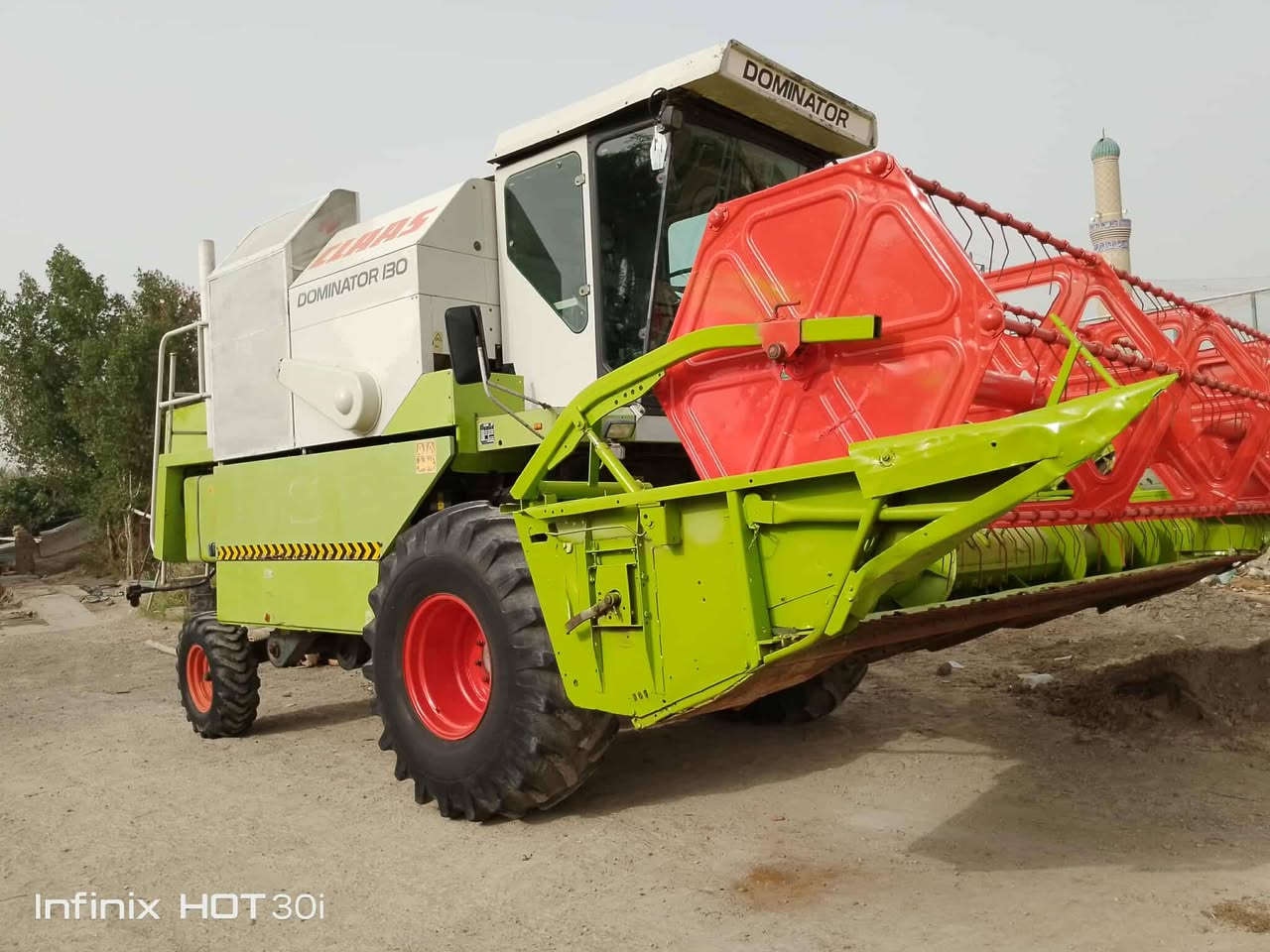 السلام عليكم
حاصوده كلاص للبيع موديل 2005 رقم نكليزي باسمي 
المكينه مكفوله كفاله  عامه جاهزه للعمل لاستفسار اتصال على الرقم ..***********
