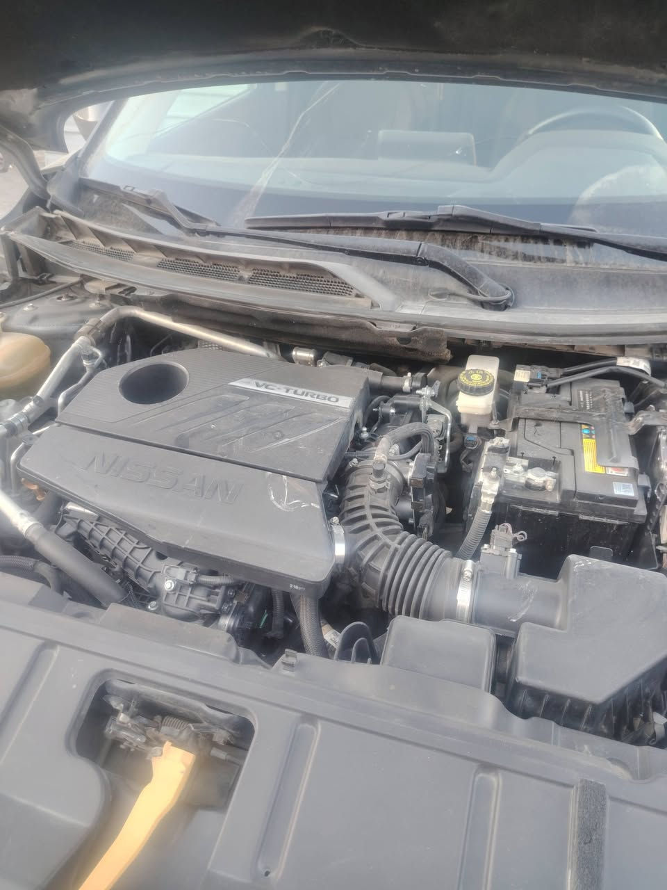 نيسان روج موديل 2023 حادثها بس البنين والكامل يعني حاجتها بس البسيط كلش مكانها  مكانها المنصور شارع 14 شارع  سعر ١٥٠ وبي مجال ***********
