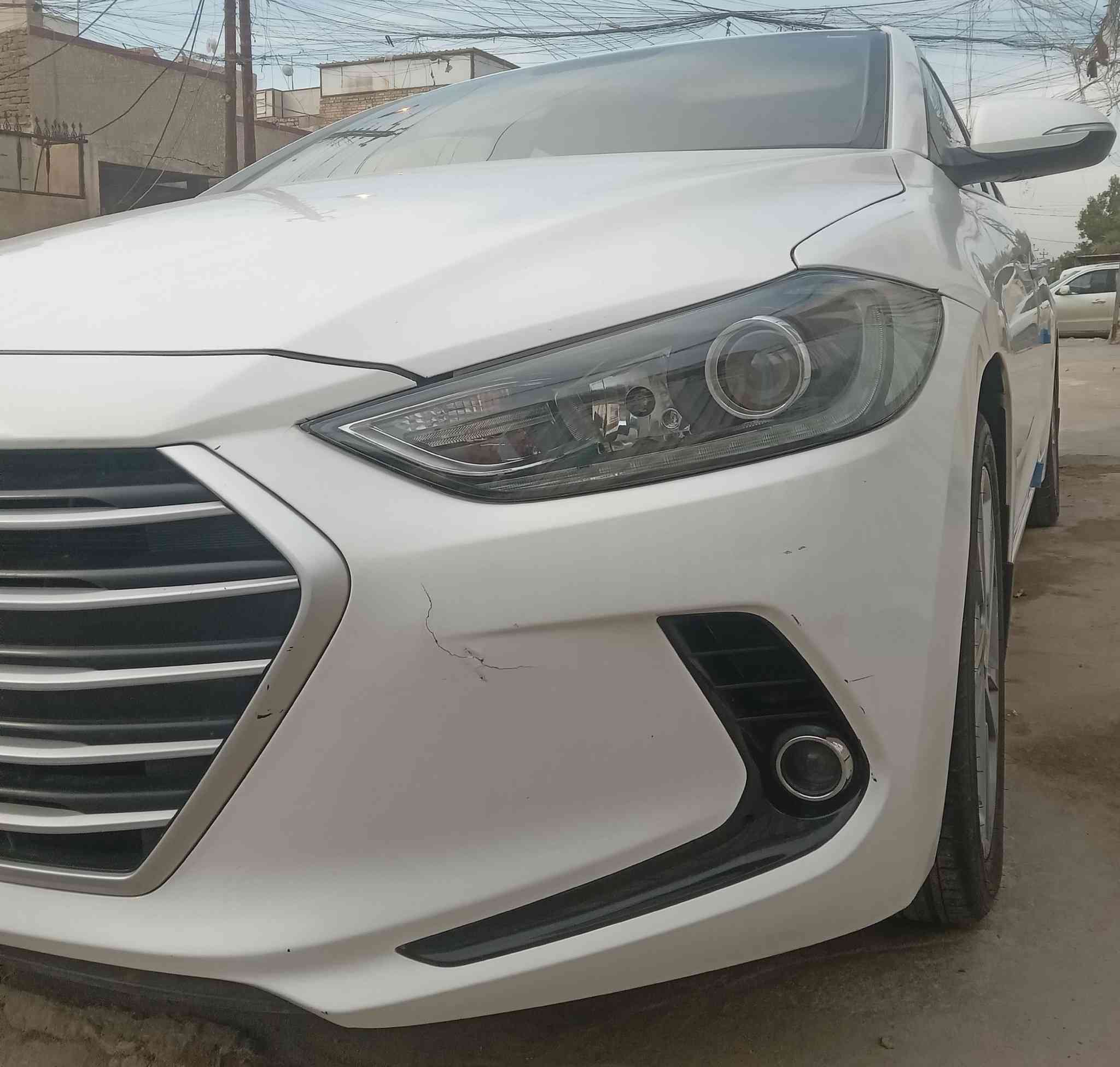 السلام عليكم
للبيع النترا خليجي 2018
باسمنه ماشية 122km
السعر133
بيه تبديل قطعتين بنيد مع جاملغ اصلي شركة 
بدون داخل  اثر طخة خفيفة 
العنوان بغداد الكرخ حي الجهاد 
***********
***********
