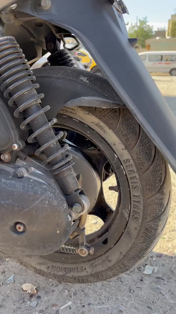 سكنس  نثيه للبيع مكاني بغداد الشعب
قرب سوق ٤٠٠٠    *********** 
سعرها ٧٥٠ وبيها مجال كل شي بلادي ماعده الجوزه والشوته  الشراي يتصل ويدلل
