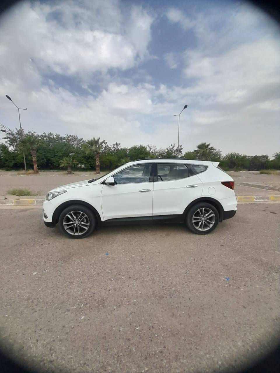سنتافي خليجي ٢٠١٦
محرك ٦ 
فور ويل 
مراي شفط
اشاره بل مرايه
سبعه ٧ راكب 
تبريد ثلاث ٣ قطع 
كشن كهربائي 
تحديد سرعه 
تحكم استيرن
ويل كب بلادي ١٩
أشارت ترحيب
حساسات خلفي 
ضرر نص باب خلفي نص جاملغ خلفي بدون دواخل
هزه جديد
سنوية بسمي شرط التحويل
اطارات جديد
مكاني كركوك
السعر 185
*********** يرهم مراوسه حسب القناعه
