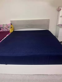 تام خەوتن حازری شەش پارچه دۆشەکی لەگەڵ نیە تا بێژی جوان و پاک بۆ فرۆشت...