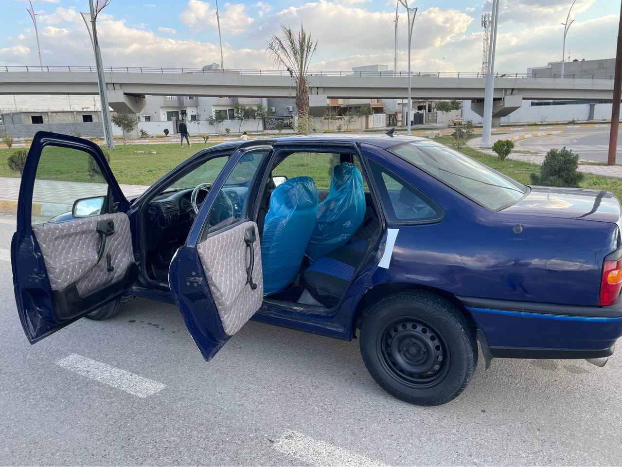 اوبل فكترا محرك 18 گير عادي رقم اربيل سنويه ساقط صبغ عام جماليه بيها معجون بالسقف شويه سياره كلها جديد دواخل جديد كهرباء شغال صدر جديد تايرات جديد سعر 35 بيهة مجال *********** كركوك, العراق
