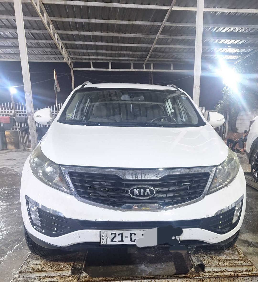 *********** جديده وحلوه
سبورتج 2012 خليجي
مكفوله من الصبغ والضربه
بيها بارد شي بسيط 
محرك 2000 دوش مكفول
لد امامي 
شاشه كامره 
حساسات
اشاير مري ومري شفط
كير مكفول
رقم وسنويه جديد بأسمي
تخم تاير وصدر جديد
تبريد ثلج
العنوان الاعضميه  
اتصال فقط مكلف بالنشر
السعر 134
