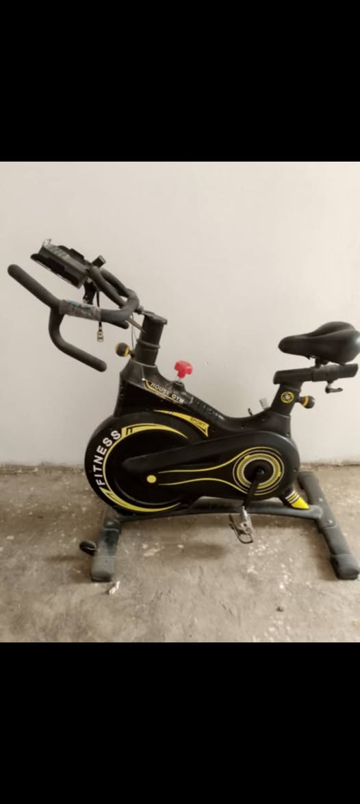 بايسكل رياضي استعمال شي قليل ١٢٥ وبي مجال /مقداديه ***********
