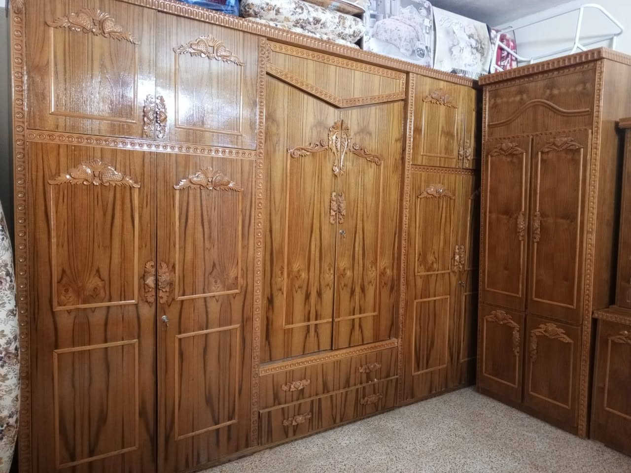 غرفه نوم للبيع السعر / مليون وربع 

مكاني موصل الجانب الأيمن 

رجاءً بدون احراج اذا عجبتك الغرفه وشراي اتصل مو شراي لا تتصل

للتواصل الاتصال على الرقم  أو مراسله الخاص 

***********
