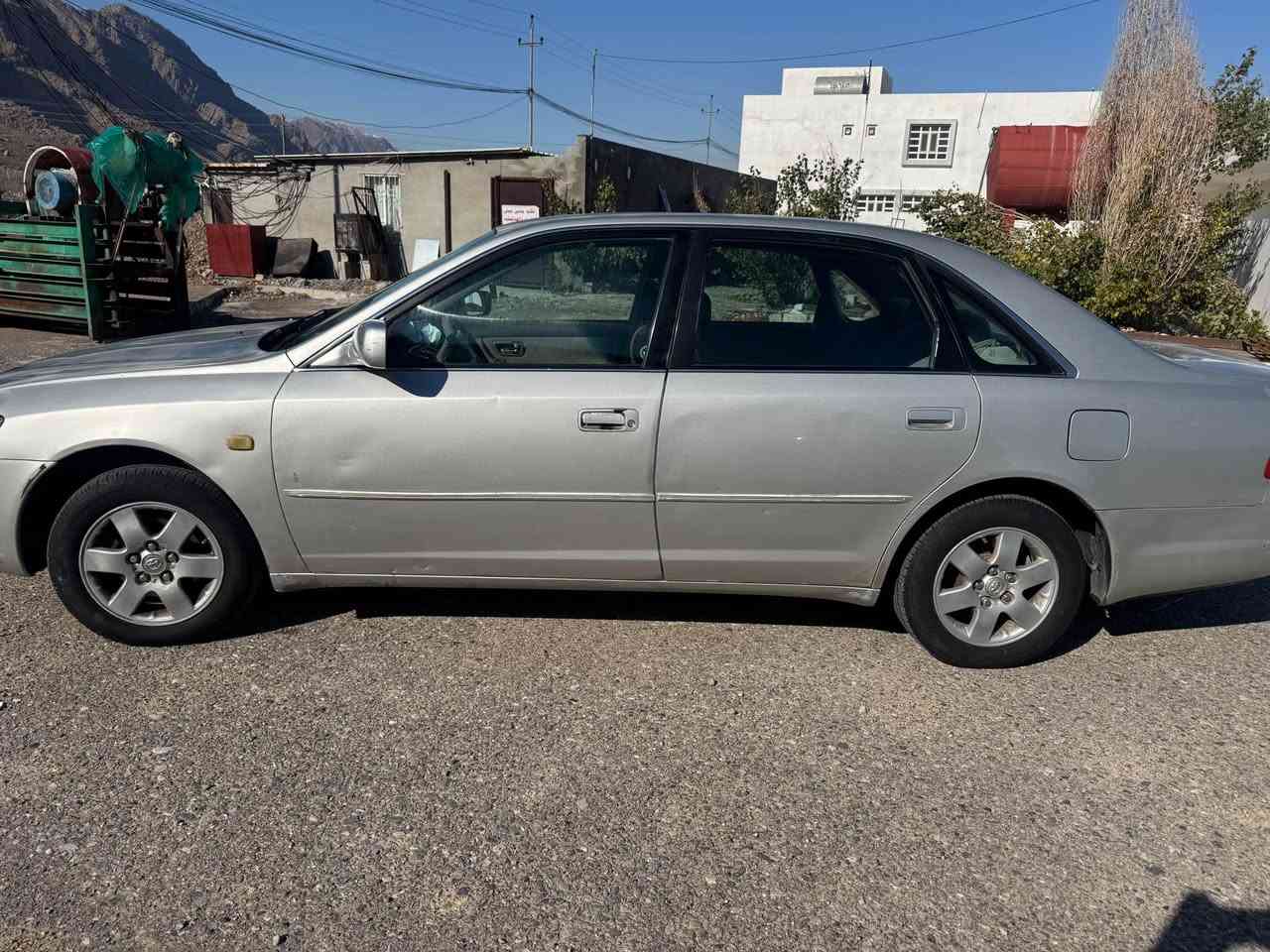 ئەڤەلۆن ٢٠٠١  گێر و مەکینە و کارەبای بێ کێشەیە سەنەوی تا ٢٠٣١ تازەیە بە ناوی خۆمەوەیە  سێ پەڵە بۆیاخی هەیە  نرخی ٧١ گەڵاو معامەلە 
***********
*********** رانية, السليمانية
