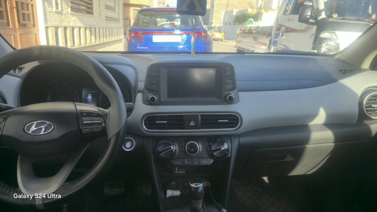 سلام عليكم كونا 2021
محرك 2000
كير AT
ماشيه ٤١
فول ما عده فتحه 
مثبت سرعه 
مانع نزلاق
تدفئه بالكشن 
حساس بالمري
تحديد مسار 
بصمه 
حادثها بنيد وجاملغين وبيها بارد موضح بالصور 
سعر 130 وبيها مجال
رقم ***********
