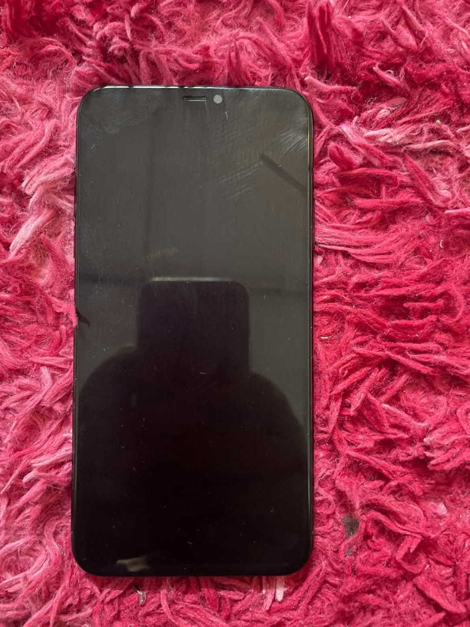 السلام عليكم 11 pro max للبيع الجهاز نضيف فقط مبدل شاشه بطاريه مرفوعه الرقم الحقيقي 86 الشاشه مالته بيها خطوط فقط للون الابيض السعر 350 وبي مجال للطيبين للتواصل واتساب فقطط فقط ***********
