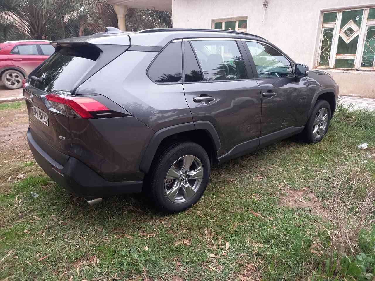 راف فور ٢٣ فول  معوقين واسط  محرك
٢٥٠٠ حادثهه جاملغ وباب سايق وبيهه بمريكه جاملغ يمنه
وبنيد يعني ٤ قطع صبغ بيهه ماشيه ٣٧ كيلو متر  مو ميل
مكاني كوت  السعر ١٧٥ 
***********
