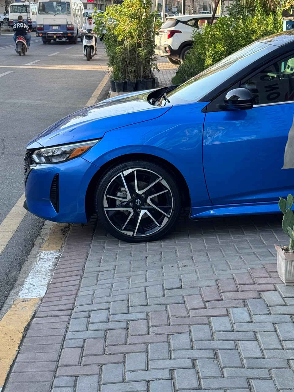 السلام عليكم للبيع نيسان سنتر موديل ٢٠٢٤ دخول جديد بدون ارقام مواصفات sr صور الحادث مرفقة الموقع بغداد حي تونس افق عربية للأستفسار ***********
