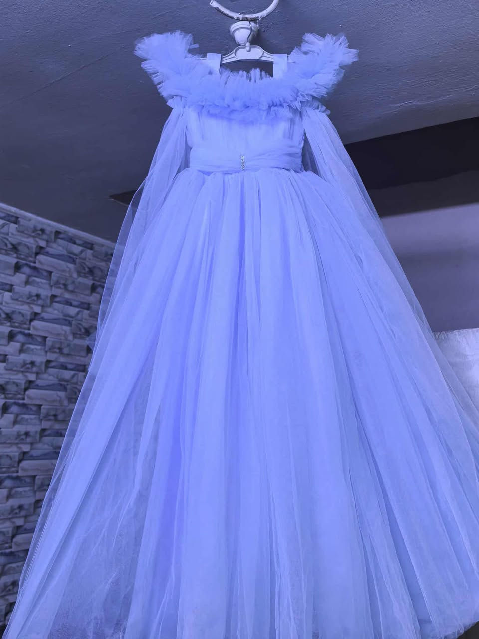 السلام عليكم 
فستان بنتي للبيع ملبوسة مرة وحدة 
شراي خاص


**إذا كنت صاحب هذا الإعلان وتريد حذفه لأي سبب، رجاءا أرسل رسالة إلى الدعم الفني**