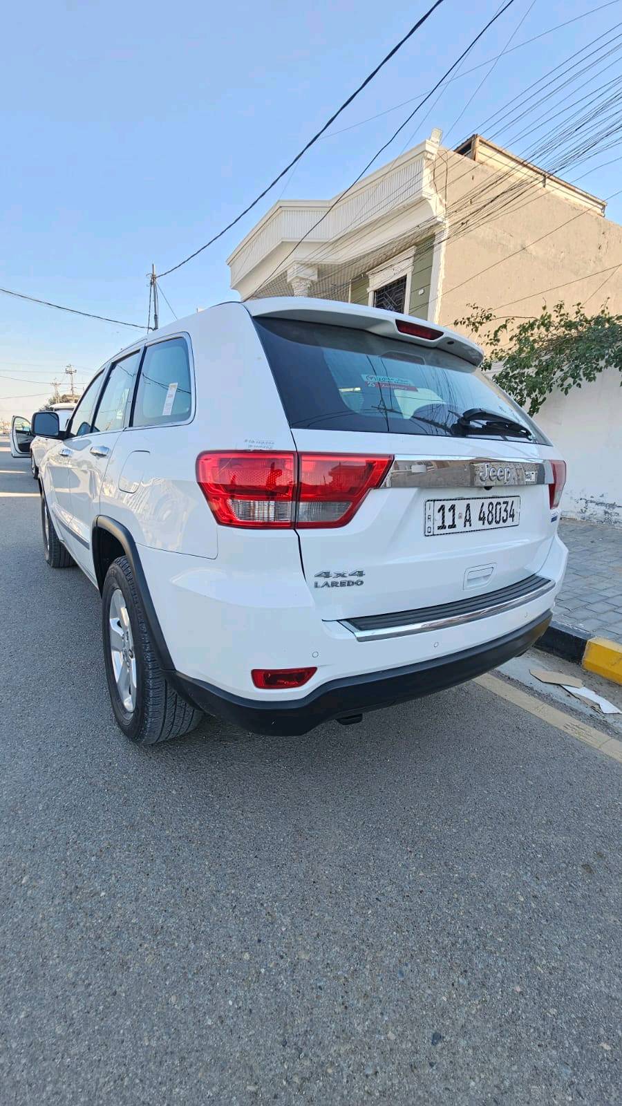 #جيب_شيروكي_لاريدو
#موديل 2013
السيارة  خليجي بنزين عادي رقم بغداد الدولي انكليزي حجم #المحرك 6 سلندر  3600 
#المسافة_المقطوعة8٢ الف حقيقي.. 

#مواصفات السيارة فول 1/1

1.شاشة كبيرة 

2.بصمة تشغيل 

3. مقاعد جلد اصليه 

4.كراسي كهرباء

5.داخل بيجي 

6.المقاعد تدفئة مع تبريد 

7.سلايت بنرواما

8. سستم صوت 

9.جنطة قطعتين 

10.يدات ستيل اصل 

11.تبريد قطعتين ثلج 

12.تحكم استيرن جهتين 

13.ناقل حركة ٨ نمر 

14.فور ويل 4×4

15.كاميرا خلفية دوارة أصلية 

16.حساسات امامي خلفي

17.زراكات لايت 

18.كلوب طوارئ بالجنطه

19.برده بالصندوق شركة

20. ماوس تحكم أنظمة القيادة 

21. بصمة أبواب