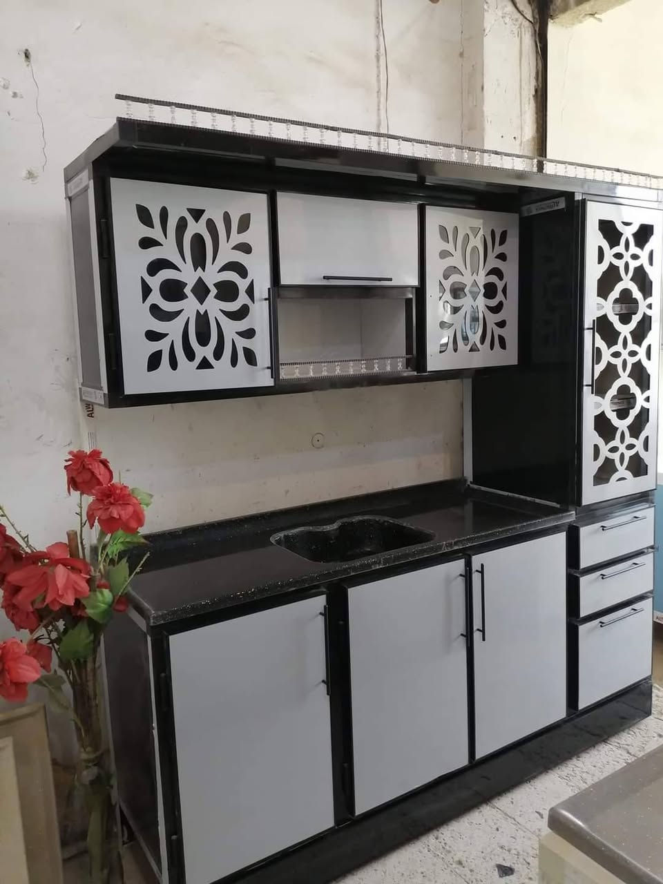 النجاح يبدأ حين تنتهي الراحة✨
كاونترات حسب الطلب
كُل القياسات متوفرة بجميع اللوان والموديلات الحديثة
راسلونا علئ الصفحة او الواتساب *********** النجف, العراق
