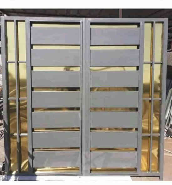 ورشه حداده بلال  بالاعمال الحداده تشمل جميع اصناف الحداده ومنها الابواب والشبابيك والسقايف الحديثه والقديمه ومنها كيا سبان  واضافه الى العمل منها الساندويتش البنل والكرفانات تشمل جميع الاعمال الحره  باداره بلال الحداد
***********
يوجد لدينا حداد متنقله في سامراء
