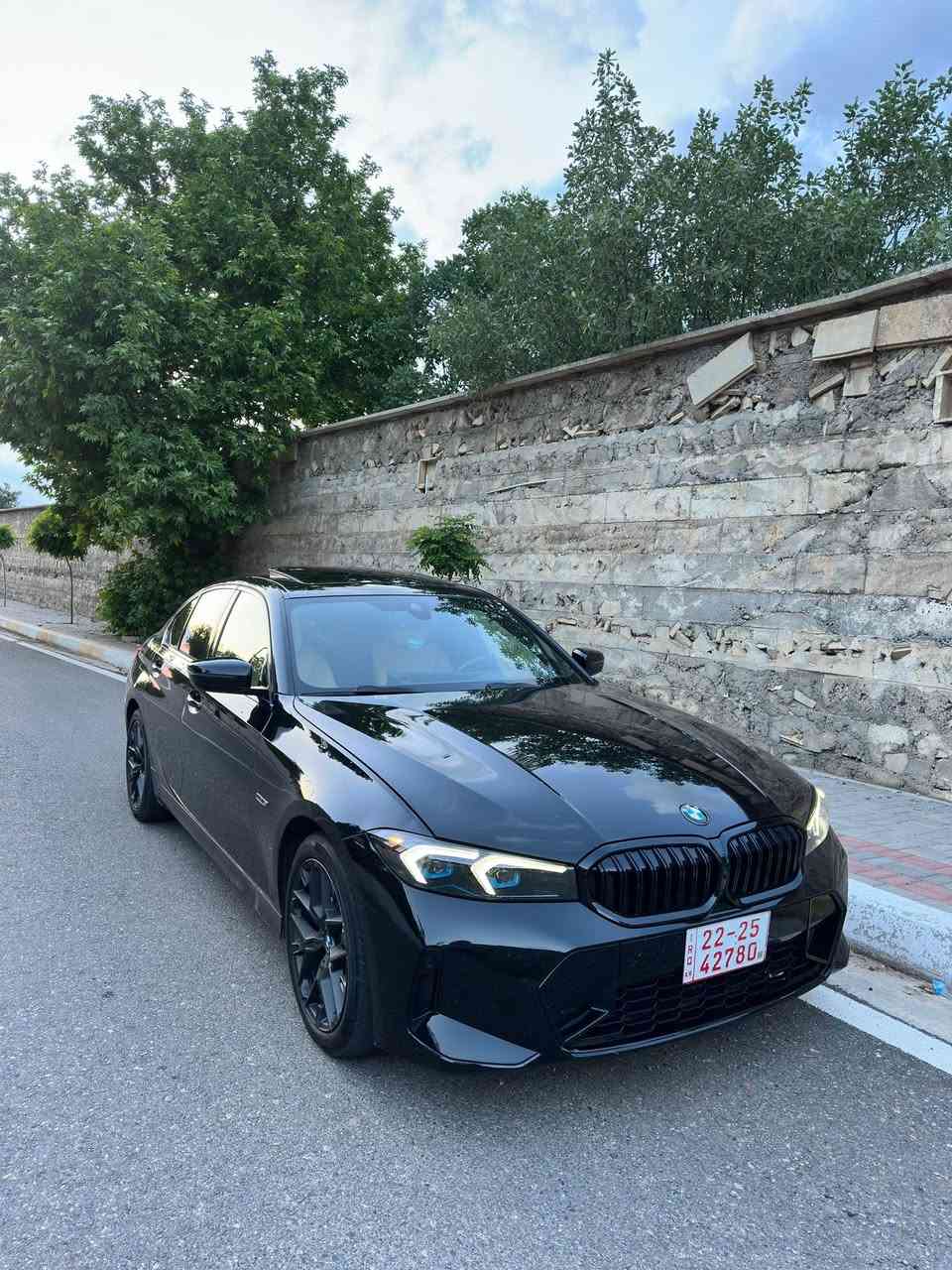 سعر فقط 240$

بي ام دبليو BMW 330e 
موديل 2023 
العداد / ماشية 30الف فقط
فول مواصفات
 حجم محرك 4 سلندر توين توربو
هايبريد
تشغيل عن بعد
 فتحه سلايد روف
مري شفط مع اشاير بالمري
 مرايه جانبيه والوسط نوع Auto Dim
لون اسود
داغل بيجي
 4 ابواب بصمه
ماوس للتحكم
 كشنات اماميه كهرباء هيتر
كاميرا خلفي
 حساسات خلفي و امامي 360 درجة
كشنات جلد
 لايتات عدسة زينون
بك لايت ليد
 داخل 12 لون
حساس مطر اتوماتيك
 رادار مرايا امامي و خلفي
تبريد قطعتين
 مرايا كهربائية
هاند بريك كهربائي Auto hold
 لايت عدسه متحرك مع الستيرن
رادار امامي وخلفي وجانبي ومانع اصطدام توقف ذاتي ، نظام القيادة الذاتية ACC، نظام منع الخروج عن المسار LKA
 نظام النقطة العمياء BSA
Electrec نظام
ECO pro نظام
Sport نظام
sport xtrabost نظام

الضرر ثلاث قطع و نص صبغ  ايرباك ستيرن فقط مرجع 
شركة بشرط الفحص    

مكان السياره -دهوك
***********
