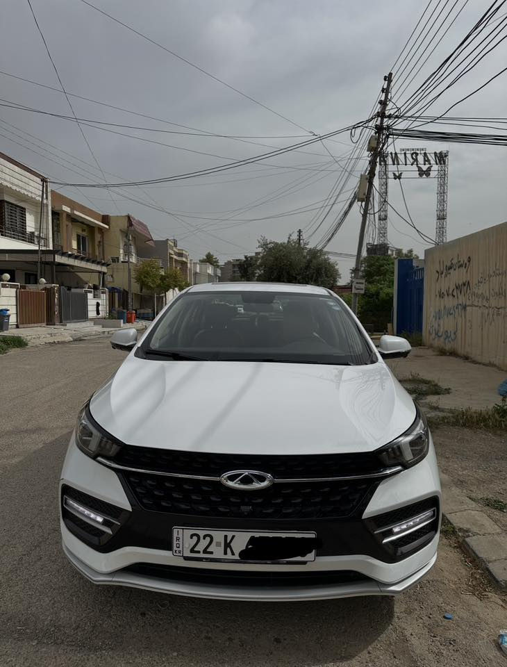 السلام عليكم 
شيري أعلى فئة Lux 
1 شيري اريزو 6 موديل 2022
2 حجم المحرك 1.5 تيربو
3 كير اتو ماتيك 9 نمر
4 8 ايربك
5 سلايد روف
6 حساس خلفي
7 لايت ليد
8 كشاف ليد
9 بك لايت ليد
10 ويل 17
11 مفتاح التشغيل بصمه
12 شاشه كبيره
13 كاميرا دواره
14 4 كاميرات360 درجه
15 اناره داخليه ليد
16 كشنات جلد
17 كروز سرعه
18 اوضاع قياده 2 نورمل وسبورت
19 تبريد لمس
20 تشغيل عن بعد
21 تبريد قطعتين
22هاند بريك بصمه
23 مرايه كهرب
24 نظام مانع انزلاق
25 اتو هولد
26 فتح النوافذ عن بعد

حالياً ماشيه السياره 49 الف
( مكفوله كفاله عامه عدا زلخة صغيرة في الدعامية) 
سعر السيارة ١٢٥ 
وضمان شركه 6 سنوات السراب اوتو 
السياره موجوده بأربيل 
***********
