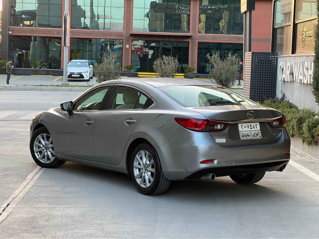 Mazda 6 
مۆدیل 2015 خلیجی 
تەنها دوو پەلەی بجوک بۆیاخی هەیە ماباقی بێ بۆیاخە بێ ناوگرتن 
———————————————————————
شوین سلیمانی 
سعر ١١٠ وەرەقە و معاملە 
*********** السليمانية, العراق
