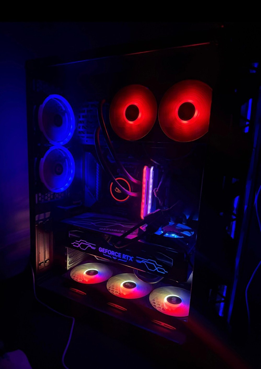 السلام عليكم PC قوية للبيع

المواصفات :



GPU : RTX 4080 16G GALAX 4FAN 

هاي النسخة تجي 4 ڤان يعني انسى شي اسمة حرارة



CPU : R9 5900X



M.B B550 MSI TOMAHAWK



RAM : 32G DDR4 CORSAIR VENGEANCE 3600 MHz



M.2 : 2T GEN 4 SPEED 6000

M.2 : WD GREEN 120G



PS : 750 GOLD 



CASE : XIGMATEK OVERTAKE



كل كراتين القطع موجودة ما عدا كارتونة البور سبلاي



السعر مليونين و 250 قفل حبايب اي استفسار 



هذا رقمي ***********