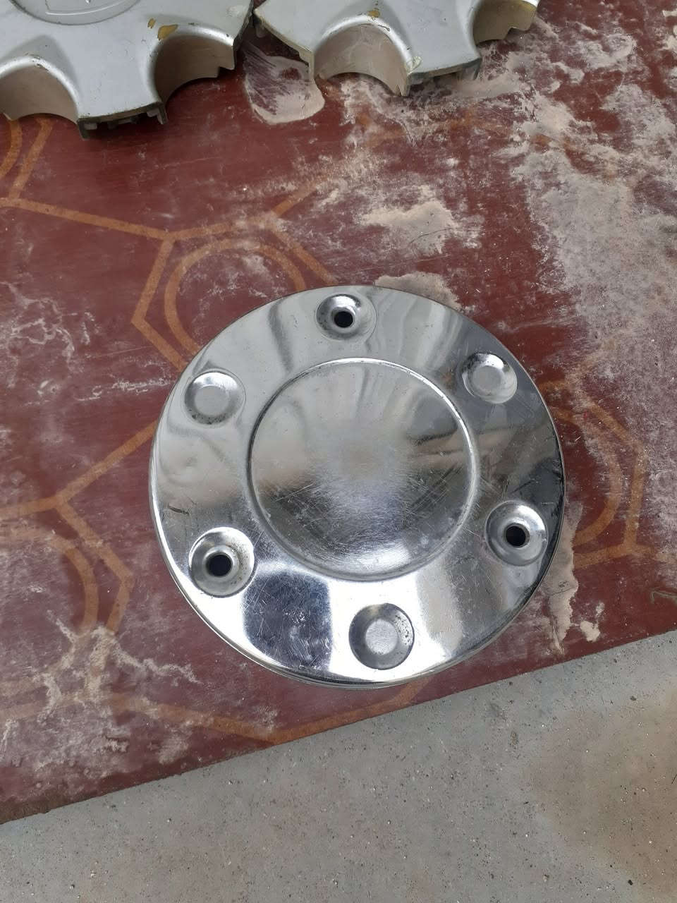 السلام عليكم أغراض للبيع
نفاضات كوستر
قاعده جك كوستر
كب جمبي عالي
علامات الهيئة مال خطوط 
نشره 
حساس صالنصه كوستر
احزمه جمبي عاليه وفتون
زنون لايت 
للإستفسار الاتصال على الرقم 
***********
